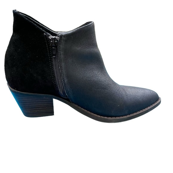 Yellow Box “Dannika” Women’s Black Leather Ankle Boots 9M EUC - Picture 4 of 13